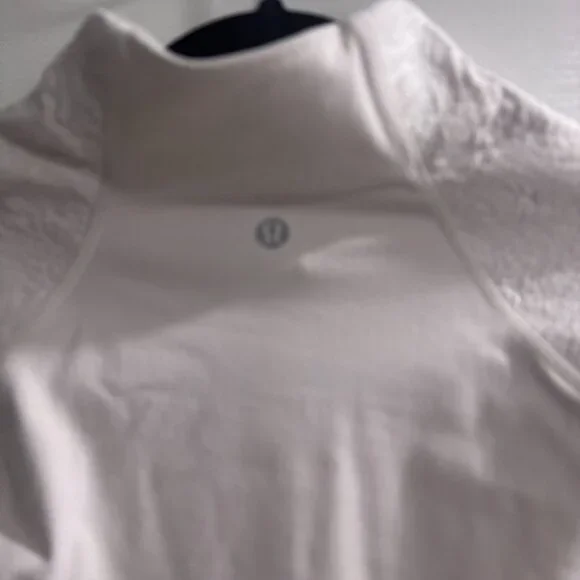 LULULEMON ATHLETICAEMBROIDERED DEFINE 1/4 ZIP PULLOVER JACKET SIZE 4